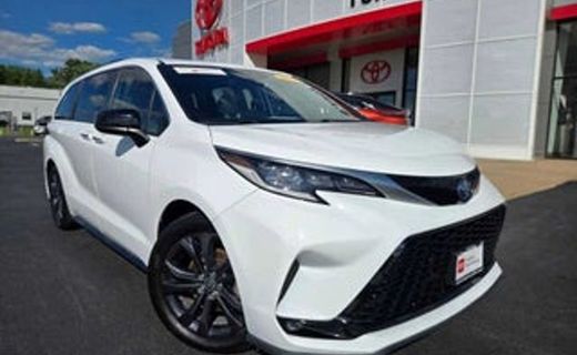 2022 Toyota Sienna XLE
