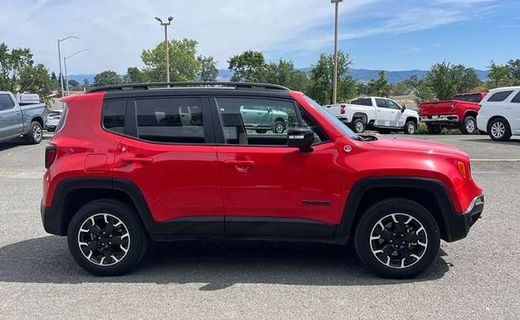 2023 Jeep Renegade Trailhawk