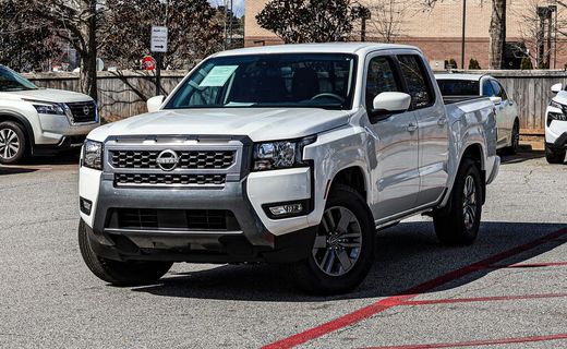 2025 Nissan Frontier SV