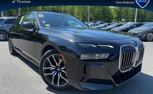 2025 BMW 740I