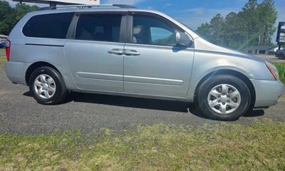 2010 Kia Sedona GL