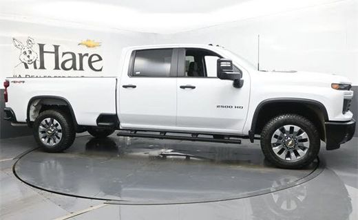 2025 Chevrolet Silverado HD Custom