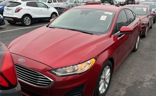 2020 Ford Fusion SE