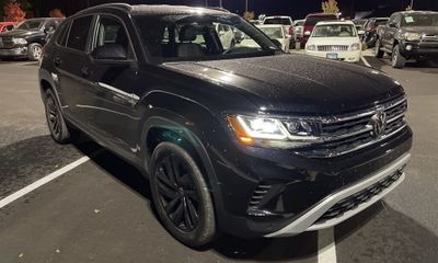2023 Volkswagen Atlas Cross Sport SE W Tech