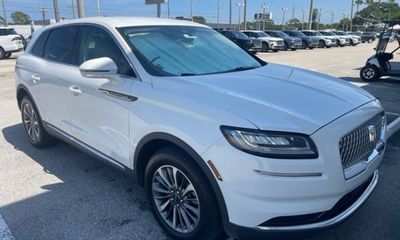 2021 Lincoln Nautilus Standard