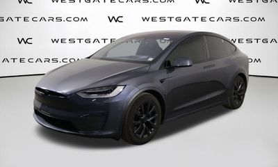 2023 Tesla Model X Base