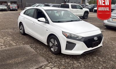 2017 Hyundai Ioniq HEV Blue