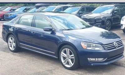 2012 Volkswagen Passat SEL