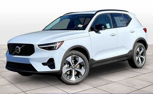 2026 Volvo XC40 Plus Dark