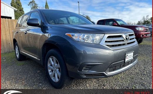 2013 Toyota Highlander Base