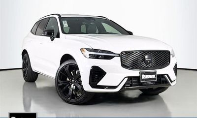 2026 Volvo XC60 Ultra Black Edition