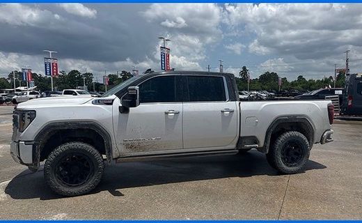2024 GMC Sierra HD Denali