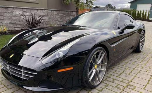 2015 Ferrari California T Roadster
