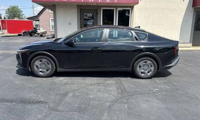 2025 Kia K4 LX LXS