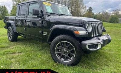 2023 Jeep Gladiator Sport