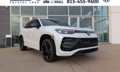 2026 Volkswagen Tiguan 4MOTION SE Black