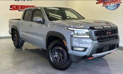 2026 Nissan Frontier SV