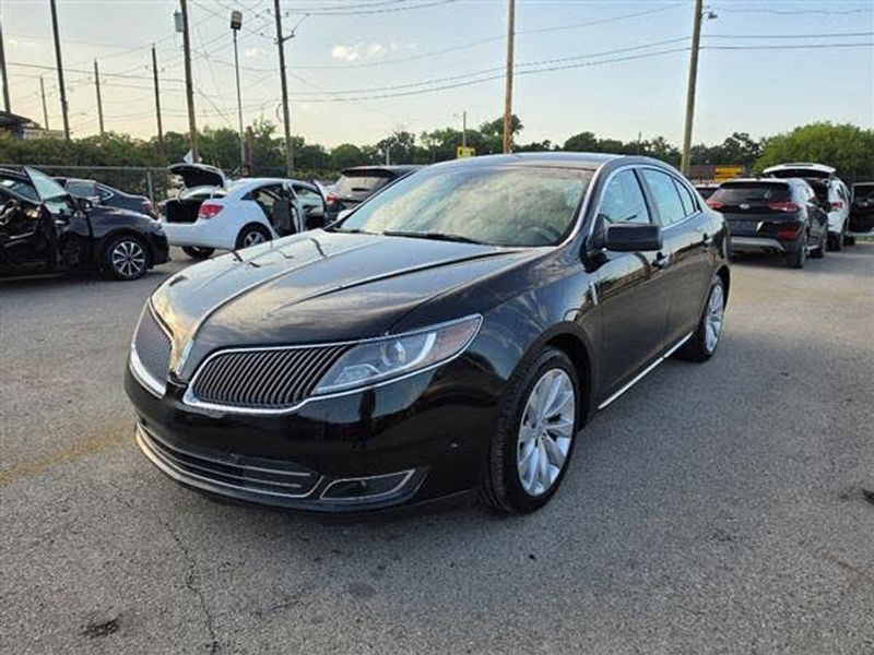 2014 Lincoln MKS — a typically priced live listing