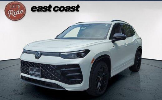 2026 Volkswagen Tiguan SE Black