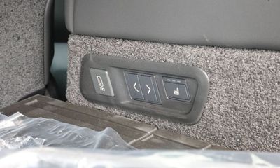 2026 Land Rover Range SE