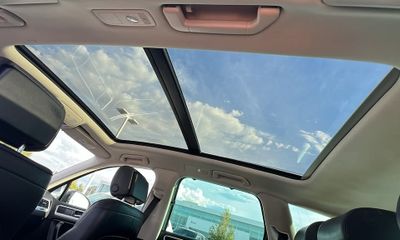 2016 Volkswagen Touareg Sport FSI Only