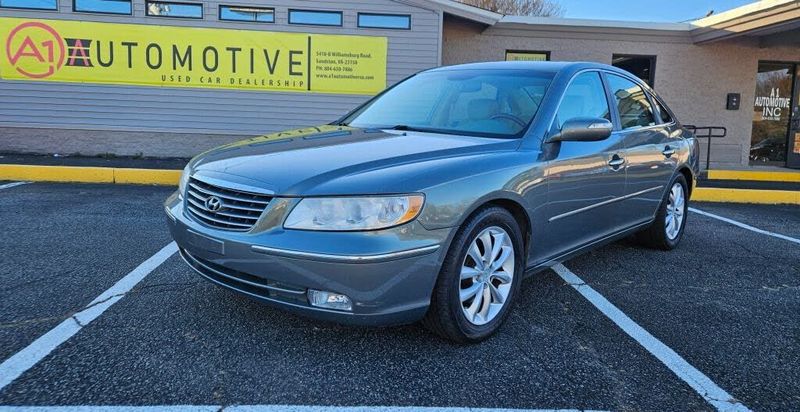 2008 Hyundai Azera — a typically priced live listing