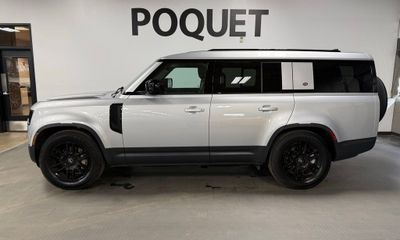 2023 Land Rover Defender 130 SE