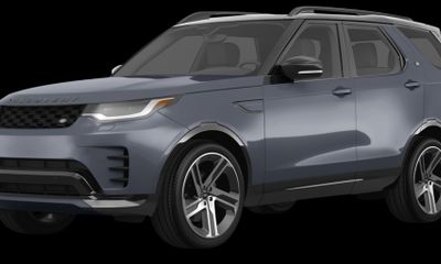 2026 Land Rover Discovery P300 S