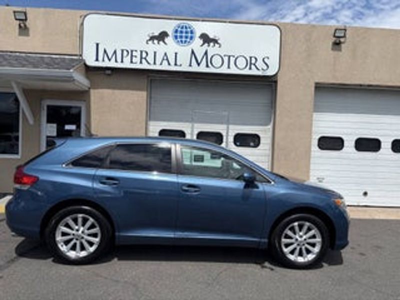 2009 Toyota Venza — a typically priced live listing