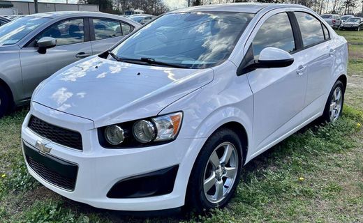 2013 Chevrolet Sonic LS