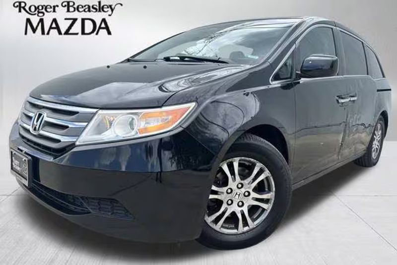 2012 Honda Odyssey — a typically priced live listing