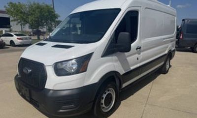2023 Ford Transit 250 Medium Roof