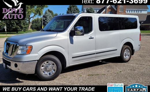 2019 Nissan NV V8 SL