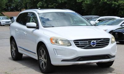 2015 Volvo XC60 Platinum NON R