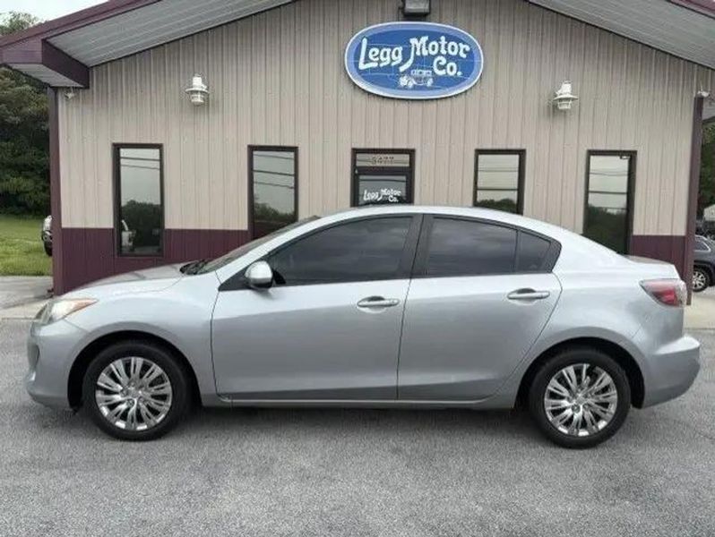 2013 Mazda MAZDA3 — a typically priced live listing