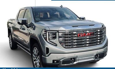 2023 GMC Sierra Denali