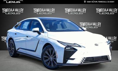 2026 Lexus ES 350E Premium