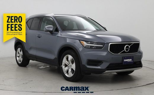 2020 Volvo XC40 Momentum
