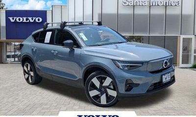 2023 Volvo C40 Plus Dark