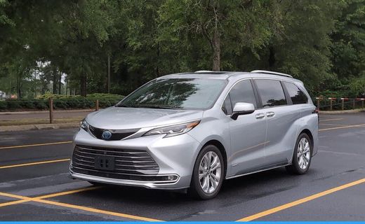 2021 Toyota Sienna Platinum