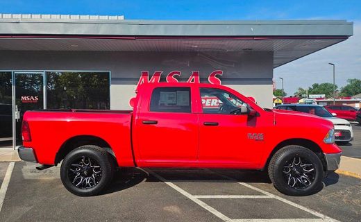 2023 Ram 1500 SLT
