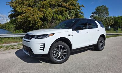 2026 Land Rover Discovery Sport Landmark