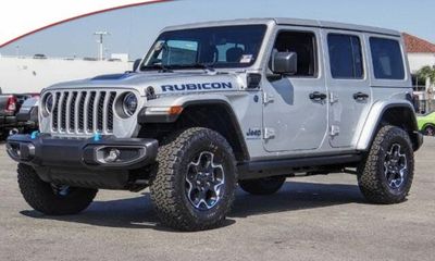 2023 Jeep Wrangler Rubicon 4XE
