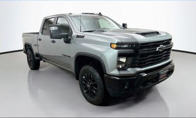 2026 Chevrolet Silverado HD Custom