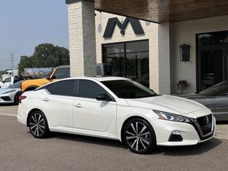 2022 Nissan Altima SR