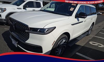 2025 Lincoln Navigator L Reserve