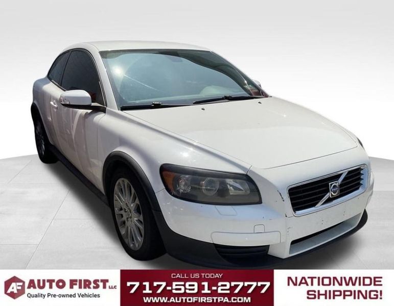 2009 Volvo C30 — a typically priced live listing