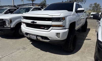 2018 Chevrolet Silverado LT