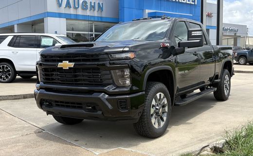 2026 Chevrolet Silverado HD Custom