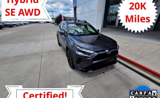 2024 Toyota RAV4 SE
